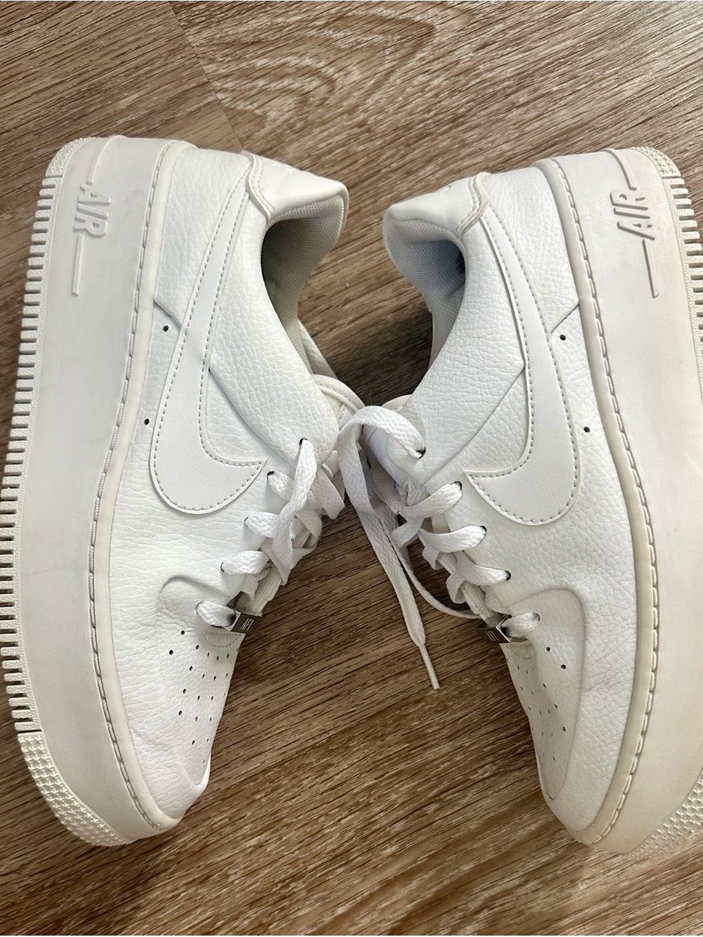 NIKE Air Force 1 Sage Low Women’s 7.5 Triple White Leather Streetwear EUC CLEAN - Picture 7 of 12